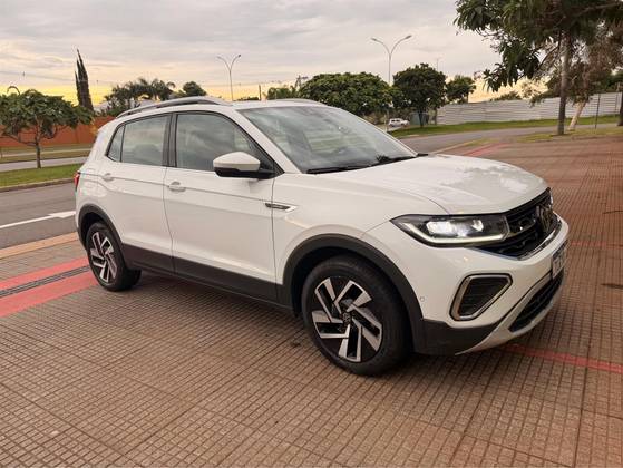 VOLKSWAGEN T-CROSS 1.4 250 TSI TOTAL FLEX HIGHLINE AUTOMÁTICO VOLKSWAGEN T-CROSS 1.4 250 TSI TOTAL FLEX HIGHLINE AUTOMÁTICO